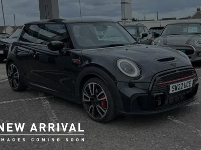 Usado Mini John Cooper Works Hatch 228 CV (167 kW) 2022 Negro Utilitario