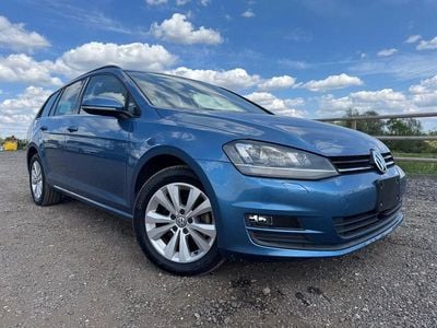 Used VW Golf VIII 105 HP (77 kW) 2025 Blue Estate