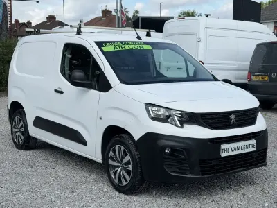 Used Peugeot Partner 131 HP (96 kW) 2021 White MPV