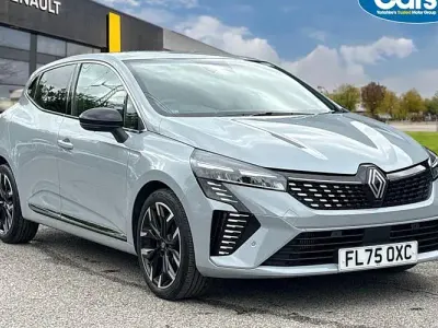 Used Renault Clio Techno 90 HP (66 kW) 2025 Grey  Hatchback
