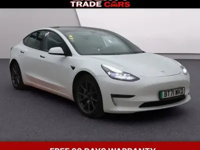 Begagnad Tesla Model 3 Long Range AWD 254 kW (346 HK) 2021 Vit Sedan