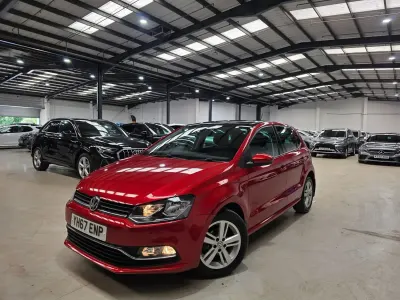 Używany VW Polo Match 75 KM (55 kW) 2017 Czerwony Hatchback