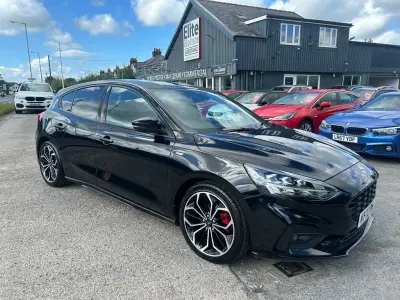 Used Ford Focus ST-Line X 120 HP (88 kW) 2020 Black Hatchback
