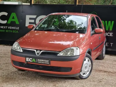 Used Vauxhall Corsa Comfort 74 HP (54 kW) 2001 Red Hatchback