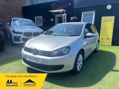 Używany VW Golf VII Match 105 KM (77 kW) 2012 Srebrny Hatchback