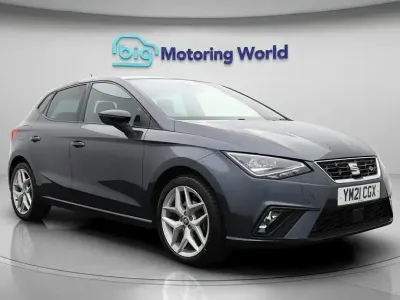 Usado Seat Ibiza FR 110 HP (80 kW) 2021 Cinzento Citadino
