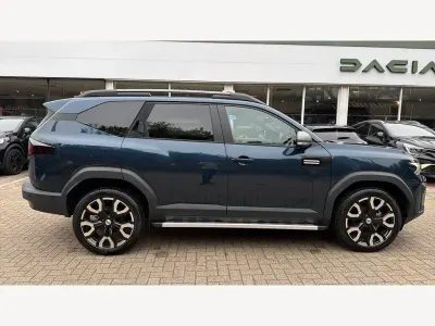 Begagnad Dacia Bigster Journey 2025 Blå SUV