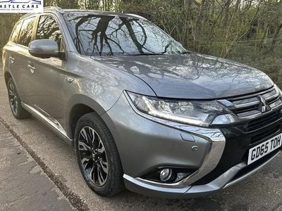 Begagnad Mitsubishi Outlander P-HEV 2016