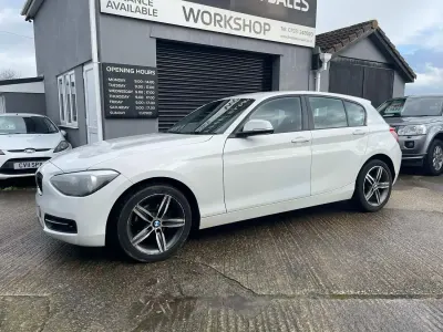 Używany BMW 116 Sport Line 2014 Biały Hatchback