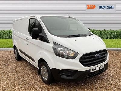 White Used 2018 Ford Transit Custom Van | £9,900 (Good price)