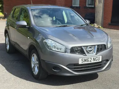 Used Nissan Qashqai Acenta 110 HP (80 kW) 2013 Grey SUV