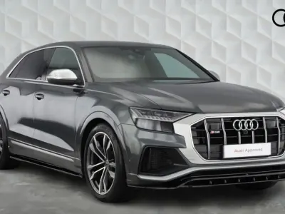 Begagnad Audi SQ8 Comfort 507 HK (372 kW) 2022 Grå SUV