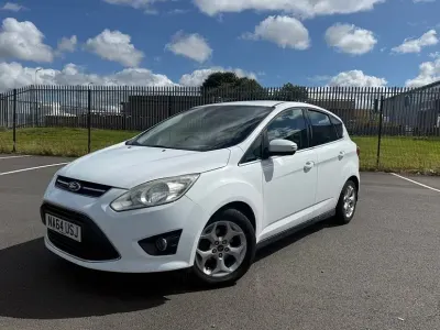 Used Ford C-MAX Zetec 125 HP (91 kW) 2015 White MPV