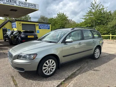Used Volvo V50 125 HP (91 kW) 2006 Green Estate