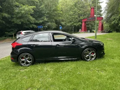Used Ford Focus ST 2015 Black Hatchback