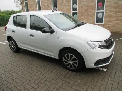 Used Dacia Sandero Ambiance 2018 White Hatchback