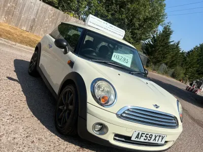 Used Mini ONE Hatch 95 HP (69 kW) 2009 White Hatchback