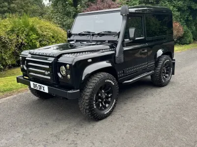 Used Land Rover Defender 83 HP (61 kW) 1987 Black SUV