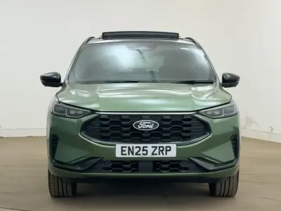 Used Ford Kuga ST-Line X 243 HP (178 kW) 2025 Bursting green (metallic) SUV