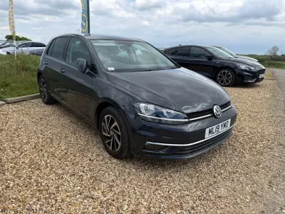 Begagnad VW Golf VII Match 115 HK (84 kW) 2019 Grå Halvkombi