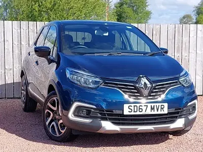 Begagnad Renault Captur Dynamique 90 HK (66 kW) 2017 Blå SUV