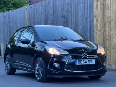 Begagnad Citroën DS3 120 HK (88 kW) 2014 Svart Halvkombi