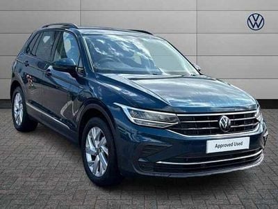Używany VW Tiguan Life 150 KM (110 kW) 2022 Niebieski SUV