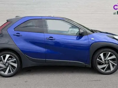 Used Toyota Aygo X 72 HP (52 kW) 2022 Blue SUV