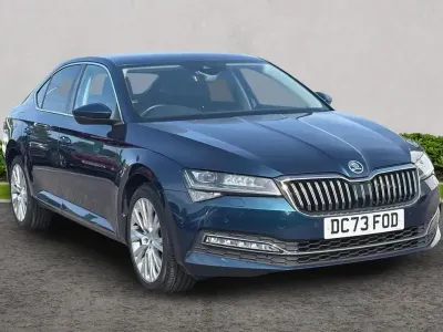 Usado Skoda Superb SE L 187 HP (137 kW) 2024 Azul Citadino