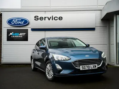 Używany Ford Focus Titanium 125 KM (91 kW) 2020 Niebieski Hatchback