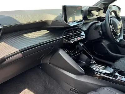 Used Peugeot e-208 GT 98 kW (134 HP) 2025 Hatchback