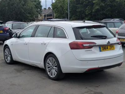 Used Vauxhall Insignia S 2014 White Estate