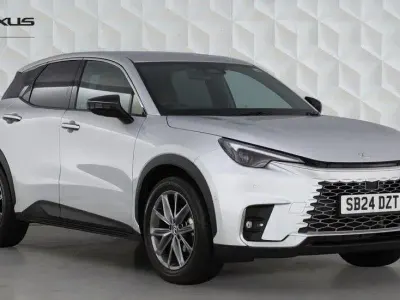 Used Lexus LBX E-FOUR 136 HP (100 kW) 2024 Silver SUV