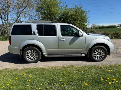 Used Nissan Pathfinder Tekna 2011 Silver SUV