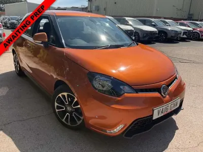 Used MG MG3 106 HP (77 kW) 2016 Orange Hatchback