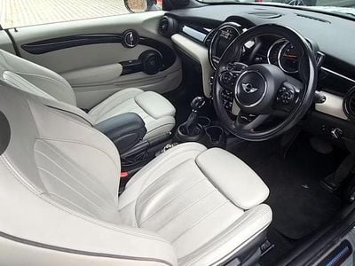 Mini Cooper Cabriolet