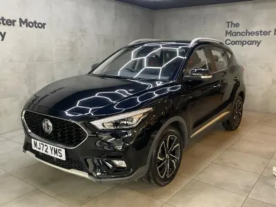 Usado MG ZS Exclusive 106 CV (77 kW) 2022 Negro SUV