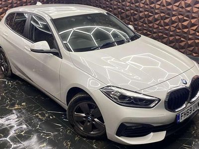 Used BMW 118 Luxury Line 140 HP (102 kW) 2020 White Hatchback