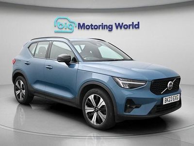 Usado Volvo XC40 Plus 211 HP (155 kW) 2023 Azul SUV