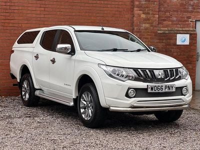 Used Mitsubishi L200 2017 White Pickup