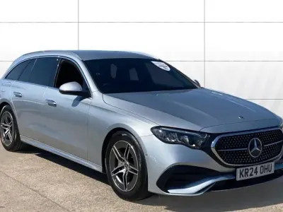Begagnad Mercedes E220 AMG line 197 HK (144 kW) 2024 Silver Kombi