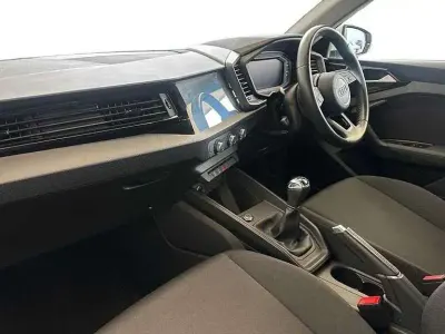 Used Audi A1 Design 94 HP (69 kW) 2020 White SUV
