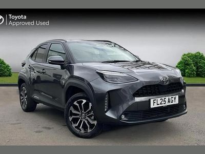 Used Toyota Yaris Cross Design 113 HP (83 kW) 2025 Grey SUV