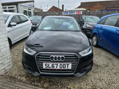 Używany Audi A1 Sport 2017 Czarny Hatchback