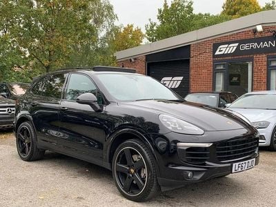 Black Used 2017 Porsche Cayenne S Platinum Edition SUV | £28,990 (Fair price)