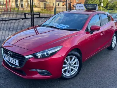 Używany Mazda 3 150 KM (110 kW) 2017 Czerwony Hatchback