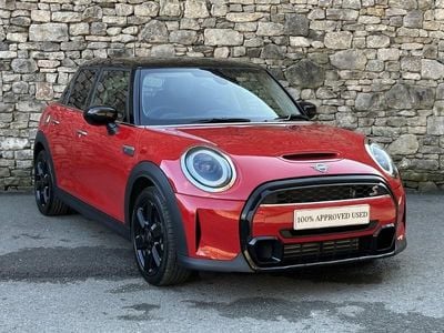 Used Mini Cooper S Classic 176 HP (129 kW) 2023 Red Hatchback
