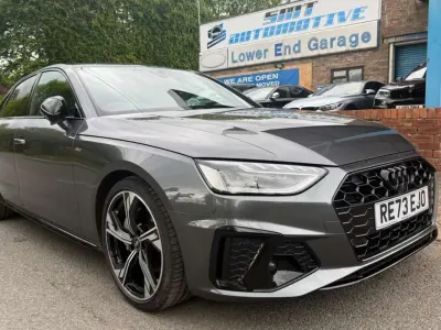 Usado Audi A4 Black Edition 2023 Gris Berlina