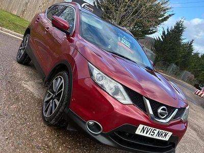 Used Nissan Qashqai Tekna 110 HP (80 kW) 2015 Red SUV