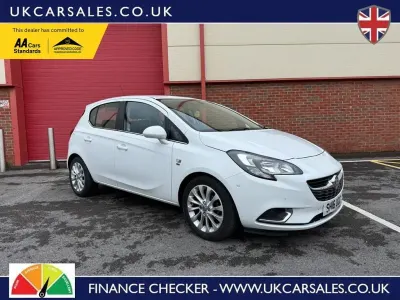 Used Vauxhall Corsa 75 HP (55 kW) 2016 White Hatchback
